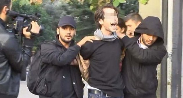 İstanbul Üniversitesi'nde karşıt görüşlü öğrenciler arasında kavga; 17 gözaltı