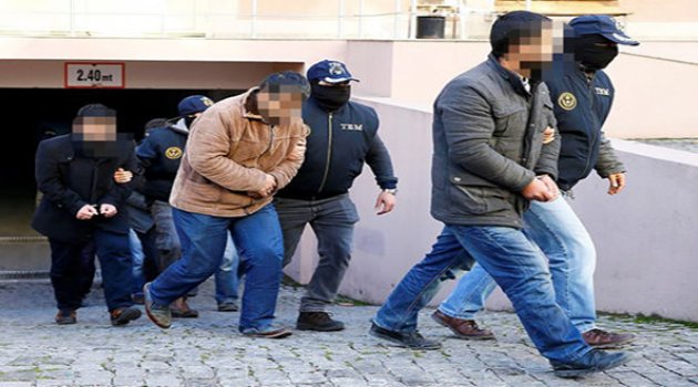 İzmir’de Gözaltına Alınan 6 Kişi Adliyede