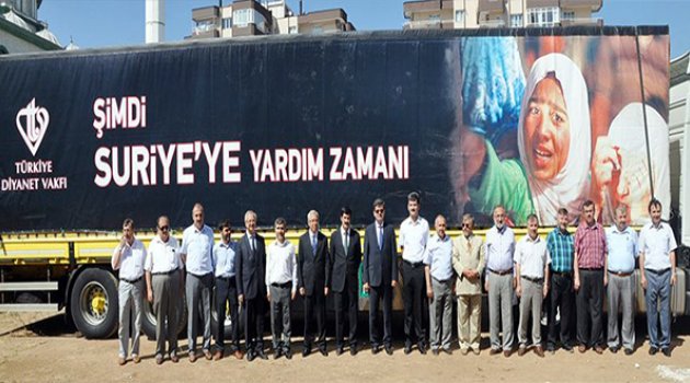 İzmir’den Suriye'deki Türkmenlere 12 TIR'lık bayram hediyesi