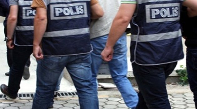 İzmir Emniyeti&#039;nde Gözaltı Sayısı 92&#039;ye Ulaştı