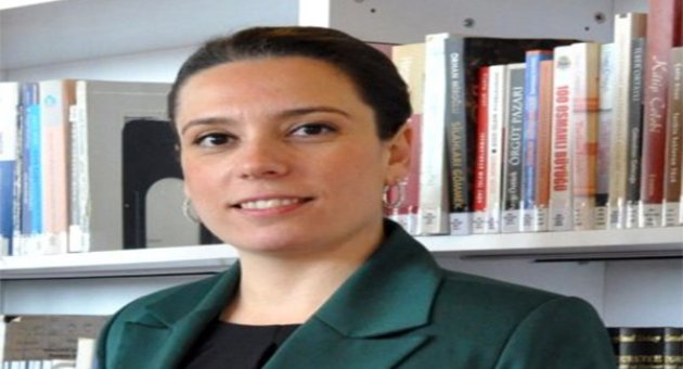 İzmir Üniversitesi Siyaset Bilimi ve Kamu Yönetimi Bölüm Başkanı Bürgin Açıklaması