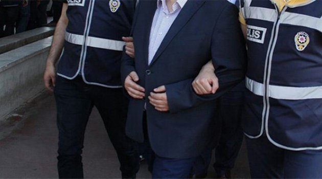 İzmir&#039;de FETÖ Operasyonu: 11 Gözaltı