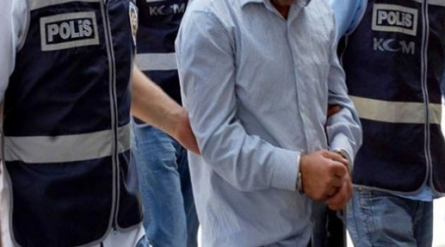 İzmir&#039;de gözaltı: HDP adaylarını da aldılar