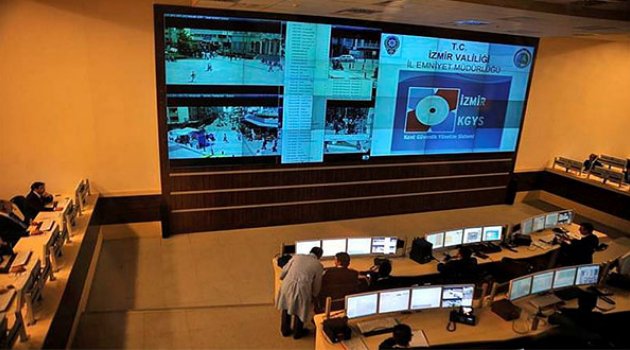 İzmir'de Güvenlik yeni 'MOBESE'lerle Güçleniyor