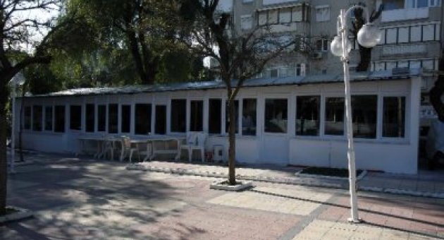 İzmir&#039;de Modern Ressamlar Sokağı