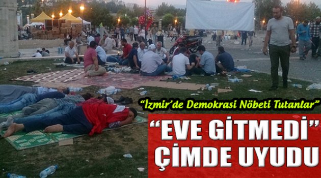İzmir'de Nöbet Devam Ediyor