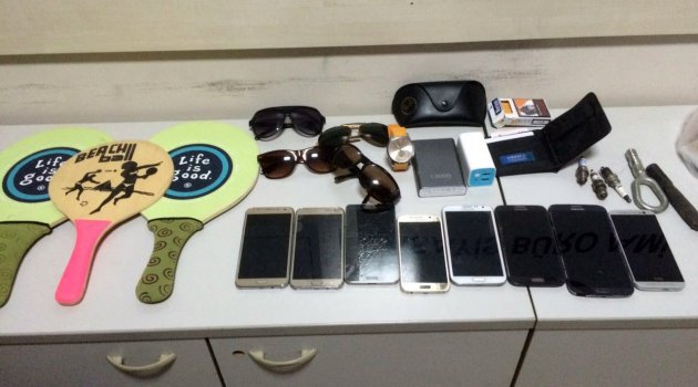 İzmir'de Plaj Hırsızlarına Jandarma Operasyonu