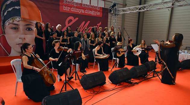 İzmir'de Sahne Kadınların!