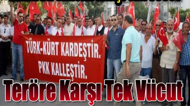 İzmir&#039;de Teröre Karşı Tek Vücut