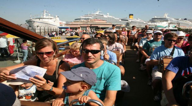 &quot;İzmir&#039;e Yabancı Turist Lazım&quot;