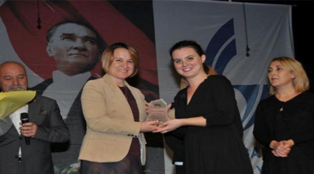 Kadına Şiddete, Tiyatrolu Hayır