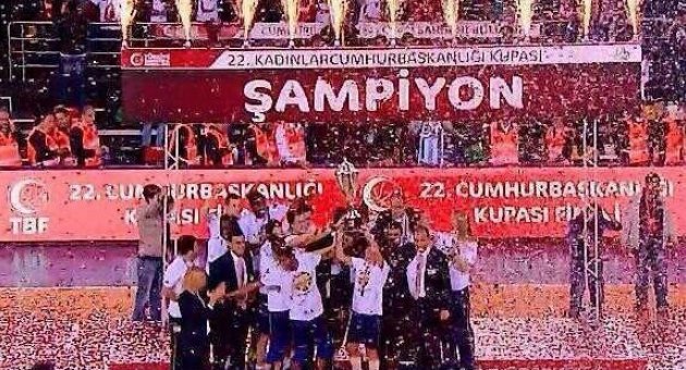 Kadınlar Basketbol Cumhurbaşkanlığı Kupası Fenerbahçe&#039;nin!