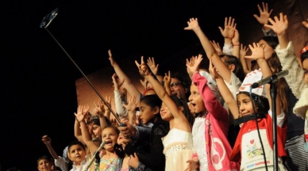 Kadınlar Tiyatro Kurdu Sahneye Çıkıyor