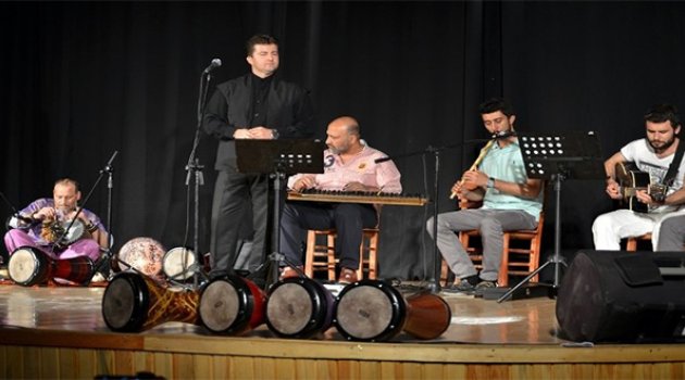 Kalbin Ritmi Foça'da Attı