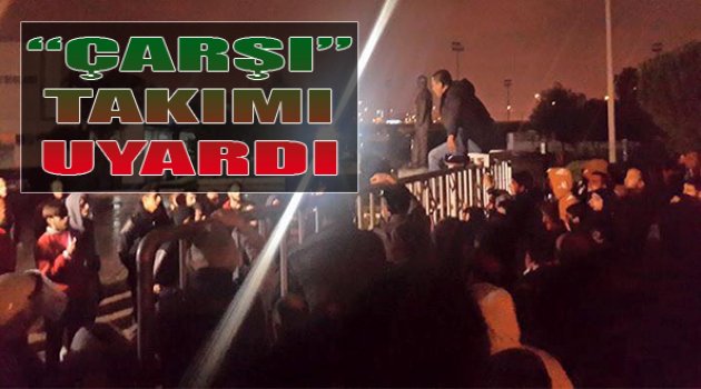 Karşıyaka Çarşı Grubu Takımı Uyardı!