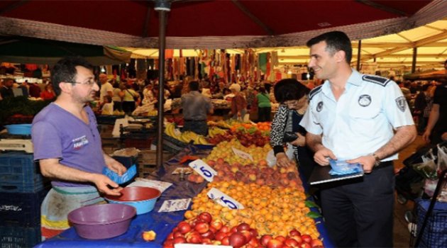 Karşıyaka'da Pazarcılara Etiket Ve Evrak Uyarısı