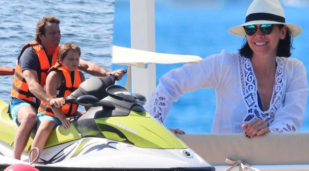 Kaya Ve Feraye Tatilde...