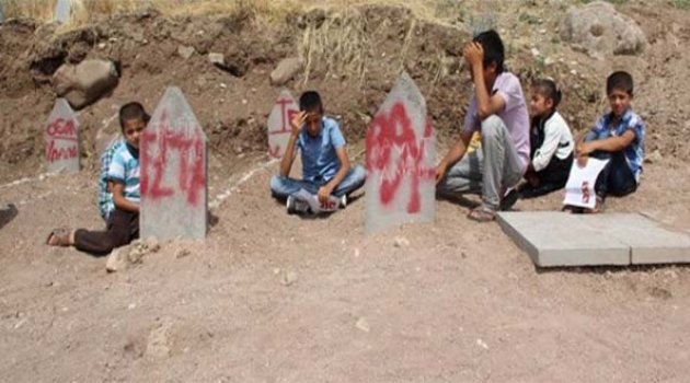 'Kıyameti Yaşayan Köy'de En Acı Karne Günü