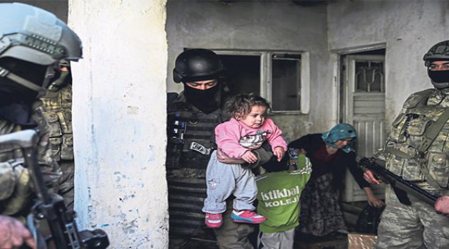 Mahsur Kalan Aileyi Mehmetçik Kurtardı