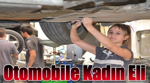 Otomobile Kadın Eli