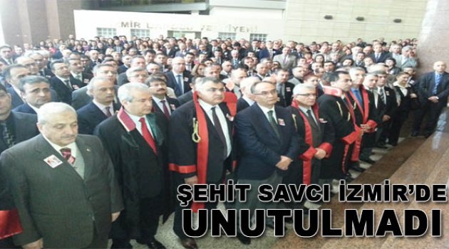 Şehit Savcı Kiraz İçin İzmir Adliyesi'nde Tören Düzenlendi