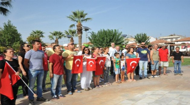 Sığacık Esnafı Kepenk Kapattı