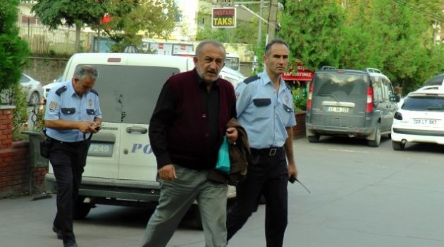 Şoför İstediği Yerde Durmayınca...