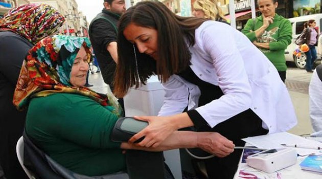 Tansiyonu Ölçtür Hastalıkları Önle