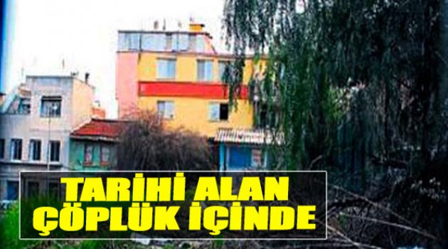 Tarihi Alan Çöplük İçinde