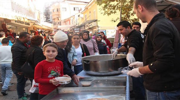 Tarihi Çarşı’da Bereket Aşı İkramı