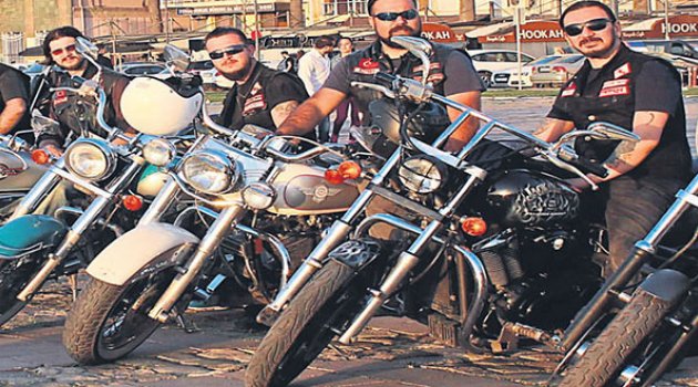 Teröre Karşı “Tek Yürek Tek Yelek”