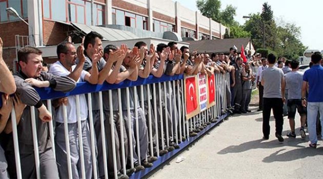 Tofaş'ta 142 işçi işten atıldıTofaş'ta 142 işçi işten atıldı
