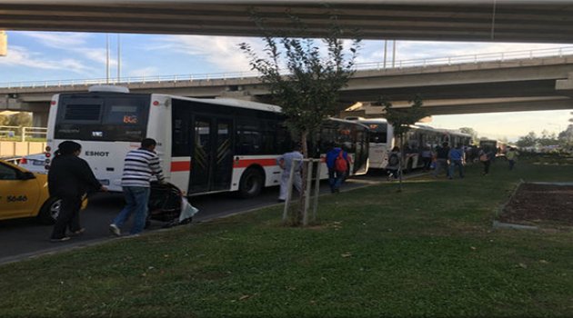 Trafik Kilitlendi...Vatandaş Yollara Düştü