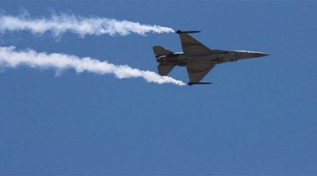 Türk Hava Kuvvetleri&#039;nin 104. Yılı Kutlaması Nefesleri Kesti