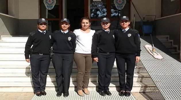 Ülkenin İlk Kadın Asayiş Timi Foça'da Kuruldu