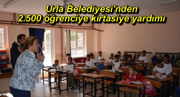 Urla'da 2 Bin 500 Öğrenciye Kırtasiye Malzemesi Hediye Edildi