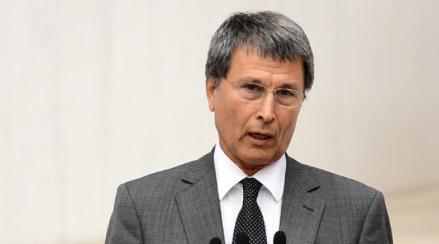 Yusuf Halaçoğlu Görevden Alındı...