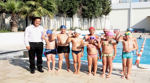 Yüzme’nin adresi Bornova