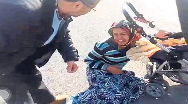 Zabıtanın Elinden Çığlık Atarak Kurtulmaya Çalıştı