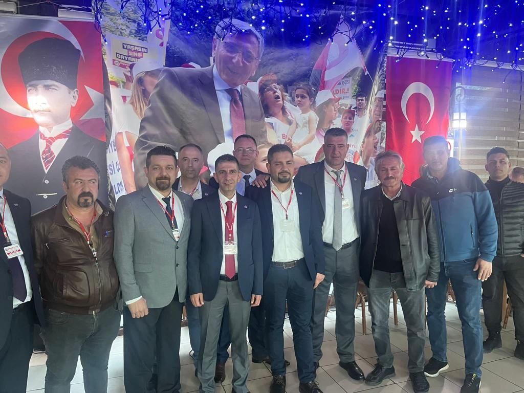 Belediye-İş Sendikası İzmir 6 Nolu Şube delegeleri "Akan" dedi