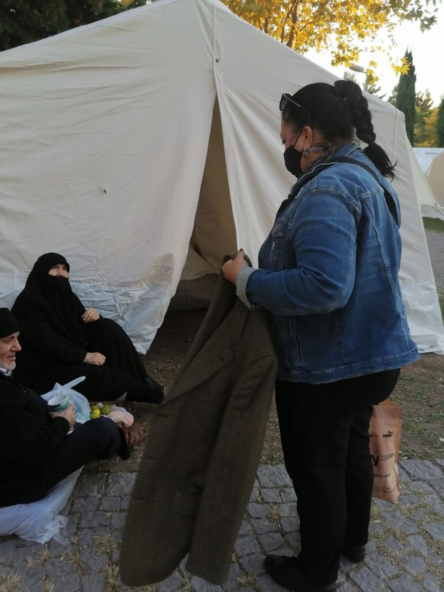 Ege Kadın Dernekleri Federasyonu'ndan depremzedelere ziyaret