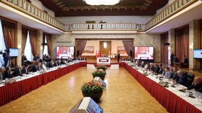 AK Parti Süreç Raporunu Tamamladı: Suça Karışmayan Örgüt Üyeleri İçin "Eve Dönüş" Önerisi