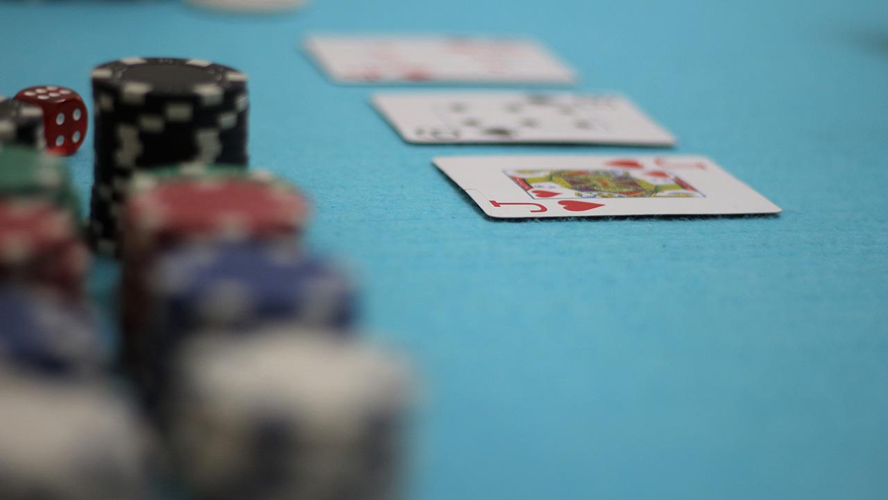 Avustralyalı çift kameralarla kumarhaneyi dolandırdı