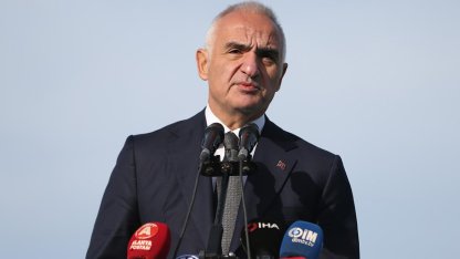 Bakan Ersoy: Son çeyrek rakamları da oldukça iyi geliyor