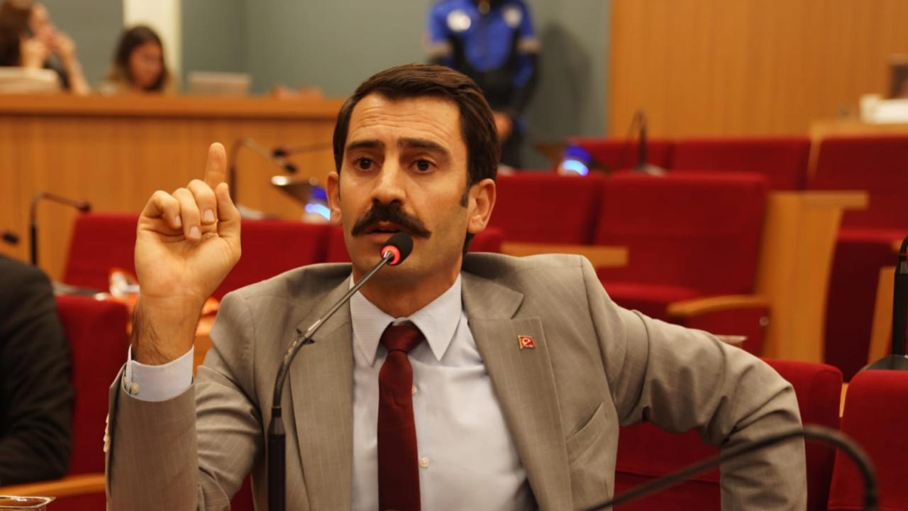 CHP’li Günay’a AK Parti’den tepki “Cumhur İttifakı belediyelerinin hayata geçirdiği hizmetlerin sadece zekatı bile onlara fazla gelir“