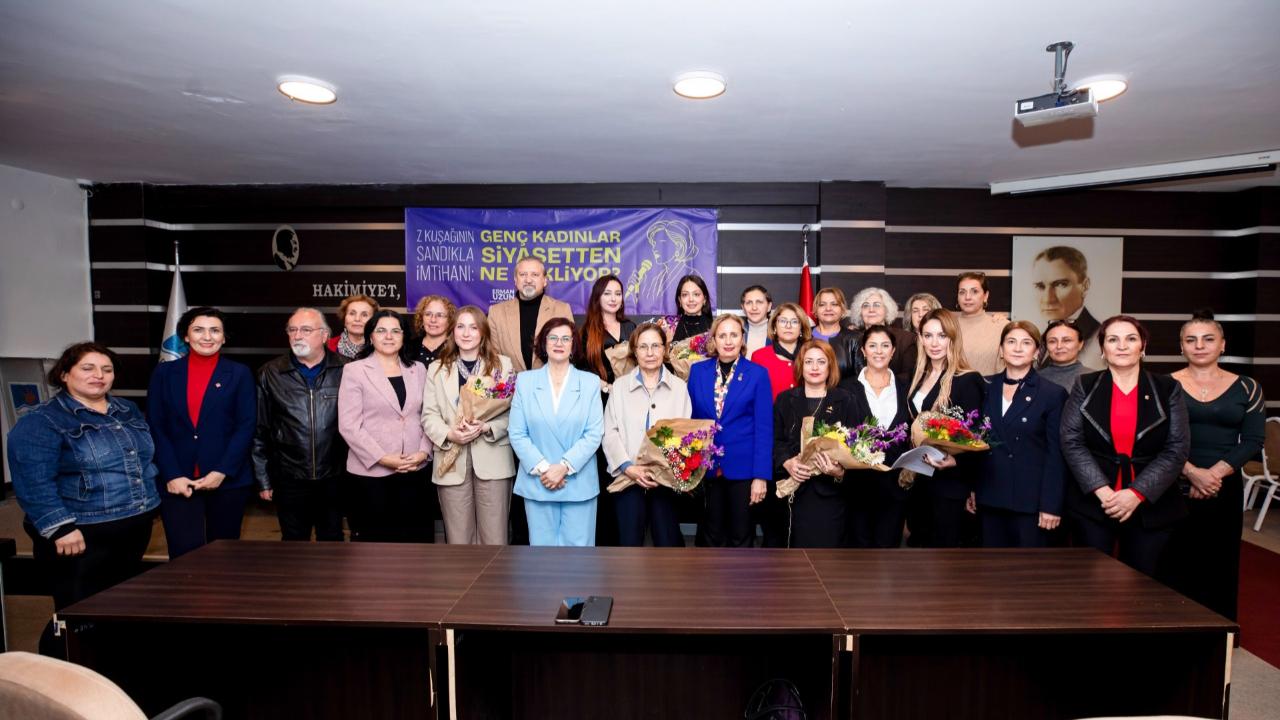 Genç Kadınlar, Narlıdere’den Ses Yükseltti