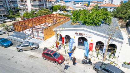 Güzelbahçe Afete hazır. Depreme karşı çelik yapılar toplanma alanlarına dahil edildi. GÜZKUT(Güzelbahçe Arama Kurtarma) kuruldu.