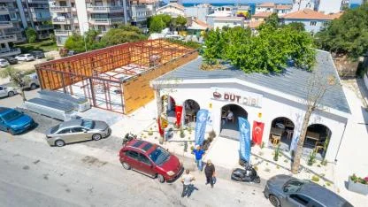 Güzelbahçe Afete hazır. Depreme karşı çelik yapılar toplanma alanlarına dahil edildi. GÜZKUT(Güzelbahçe Arama Kurtarma) kuruldu.