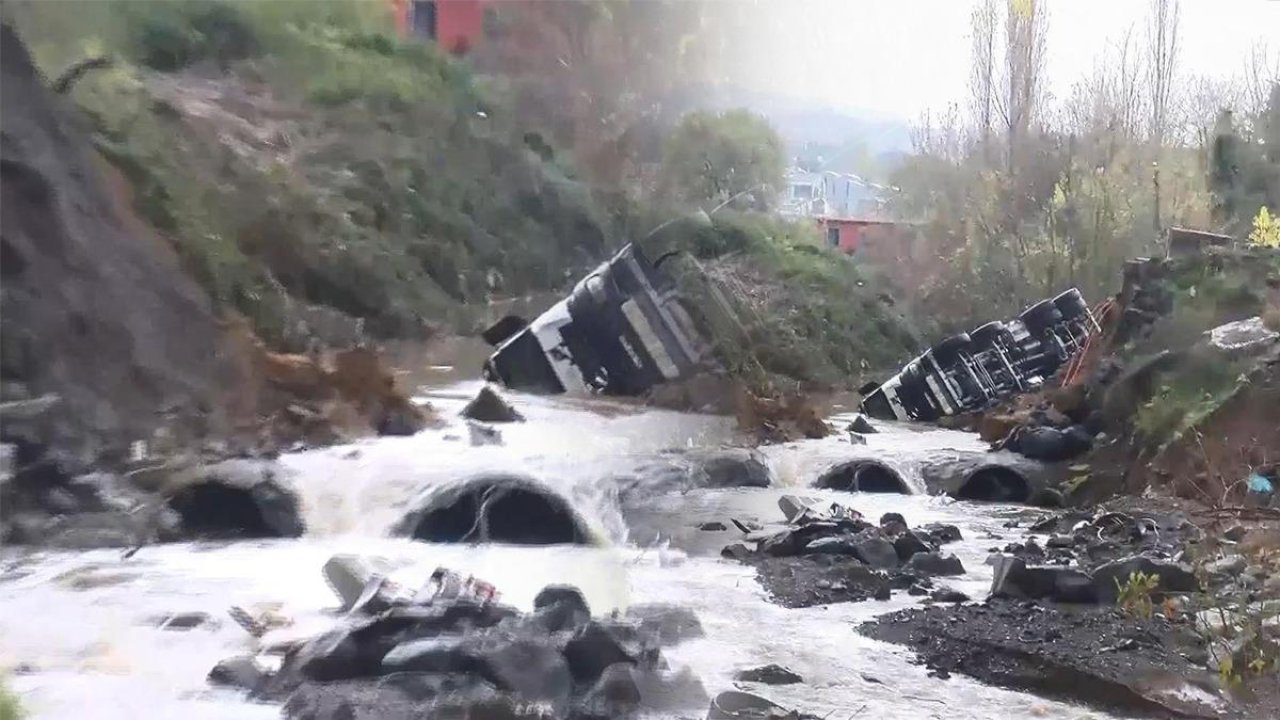 İstanbul&#039;un en fazla yağış alan ilçesi oldu! Yol çöktü, araçlar düştü