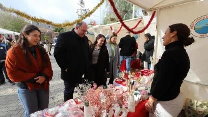 Menderes’te Coşkulu Yılbaşı Pazarı